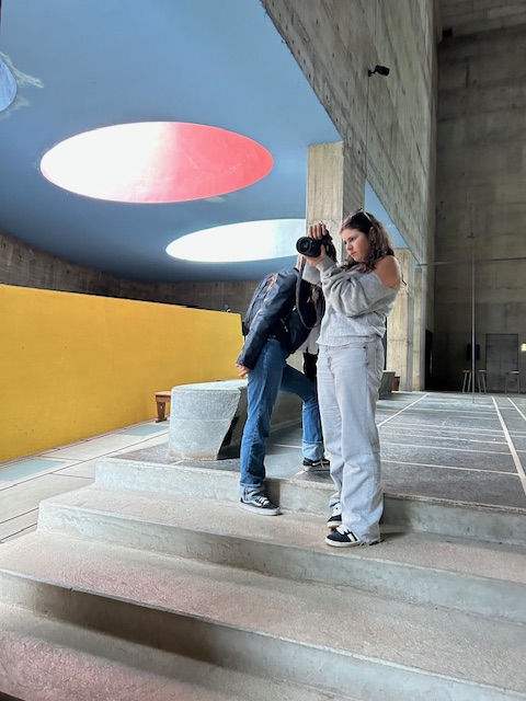 image de Une promenade picturale au couvent de la Tourette à Éveux